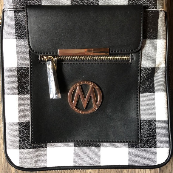 Mia K Farrow MKF black and white Checkered Purse - Picture 2 of 9